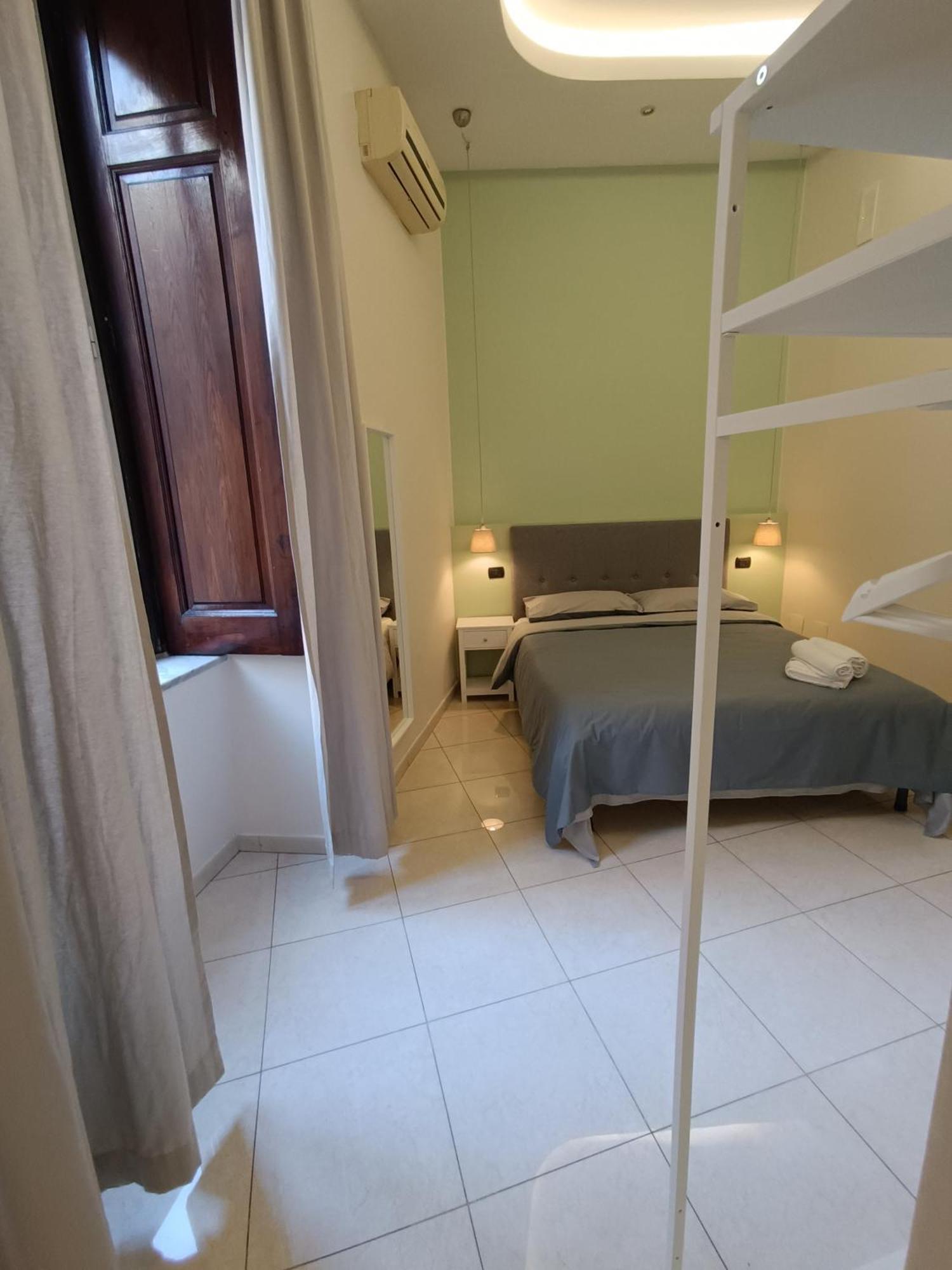 Residenza Geri - Suite And Home Napoli Centro Dış mekan fotoğraf